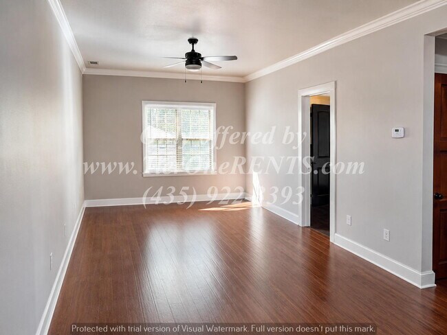 NO DEPOSIT option available for qualified renters!