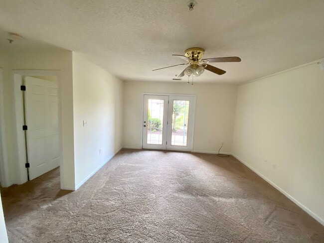 Photo - 1301 Harts Ridge Dr