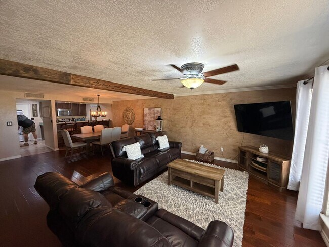 807 Preston Trails Ct
