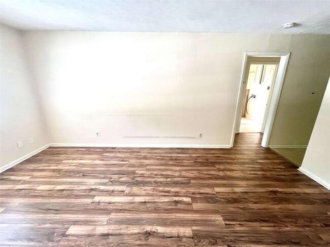 1002 Level Creek Rd Unit 201