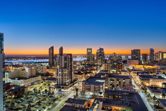 Building Photo - 675 Ninth Ave Unit 2209 Rental