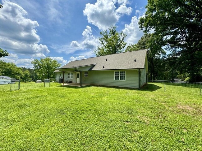 Photo - 2051 Snapping Shoals Rd