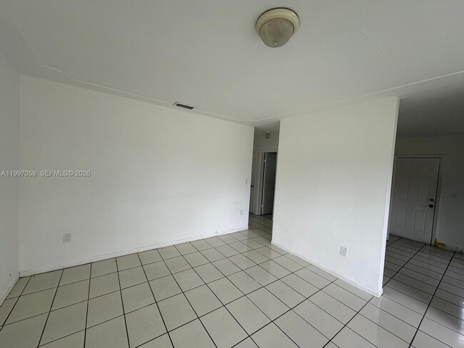 Photo - 2550 SW 58th Ave Unit A