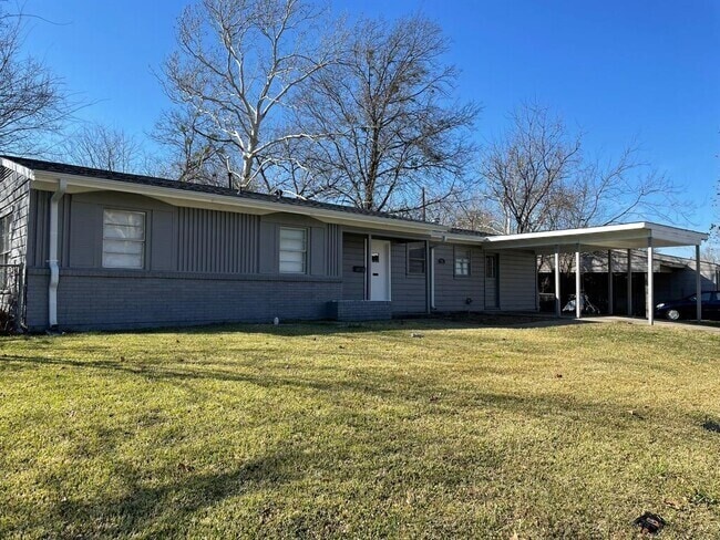 95 Twining Dr
