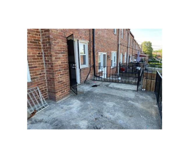 Photo - 823 N Woodington Rd Unidad 1B  Available $600 1B