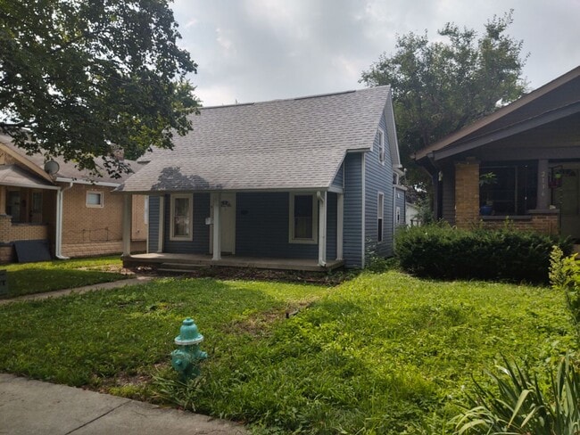 Building Photo - 2138 S Garfield Dr