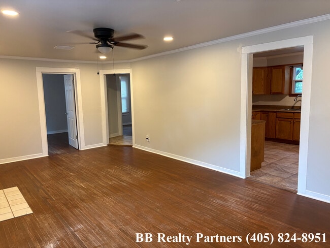 Photo - 1200 S Atlanta Pl