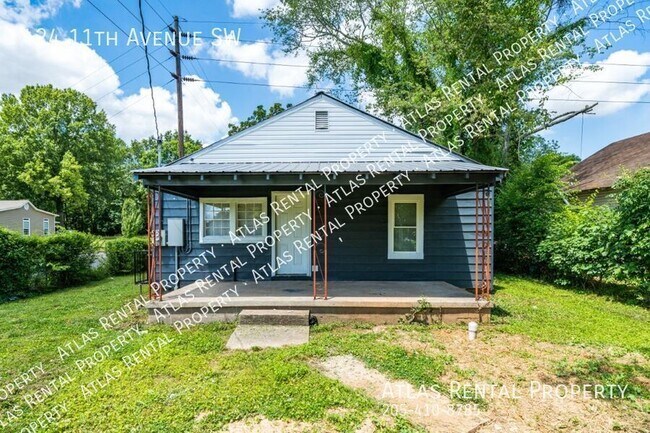 Photo - 424 11th Ave SW