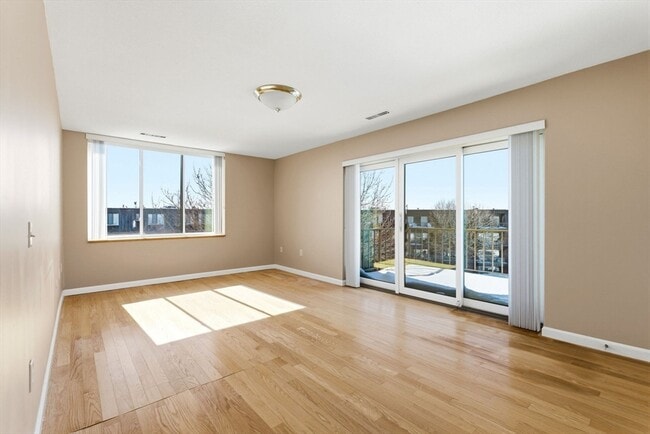 Photo - 1006 Paradise Rd Unit PHO