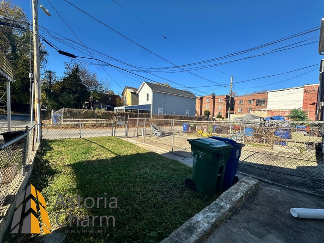 Photo - 3 Bedroom or 2 Bedroom with Den featuring Fenced Yard and Updated Kitchen