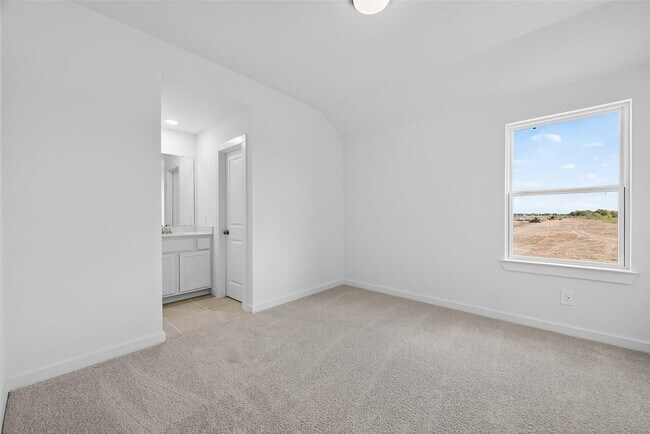 Photo - 3238 Kindred Wy