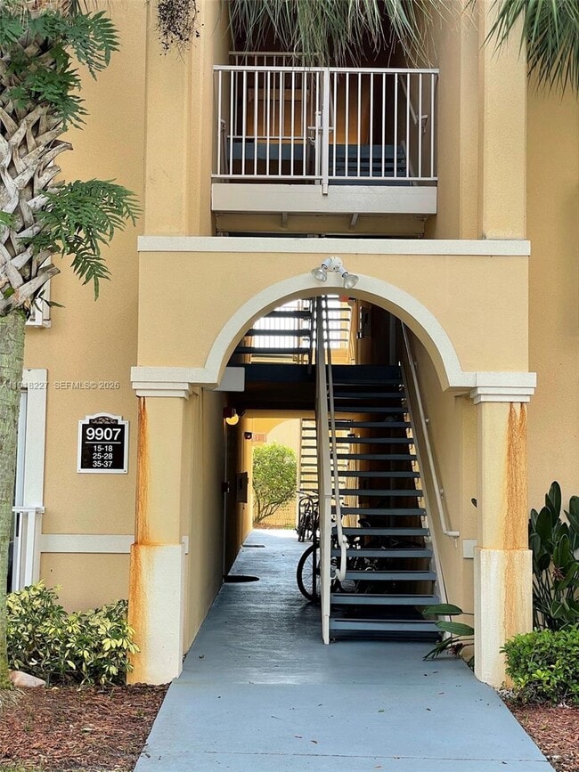 Building Photo - 9907 Westwood Dr Unit 34-2