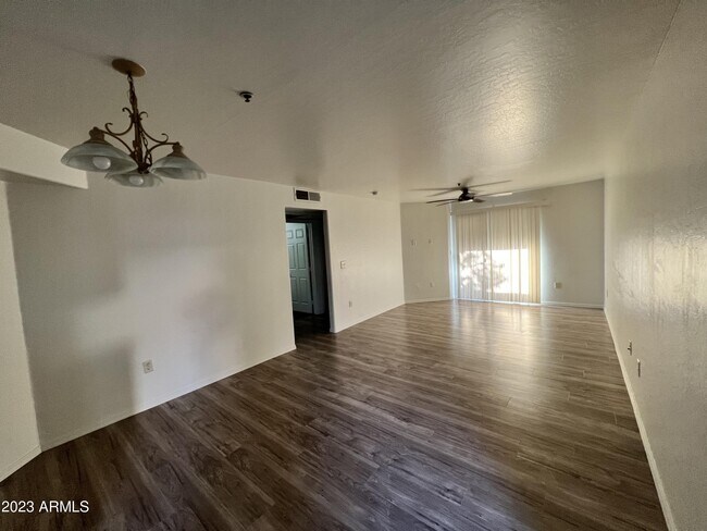 Photo - 1287 N Alma School Rd Unidad 224