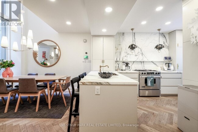 Photo - 27 Gibson Ave