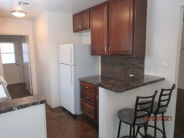 Photo - 119 W Elm St