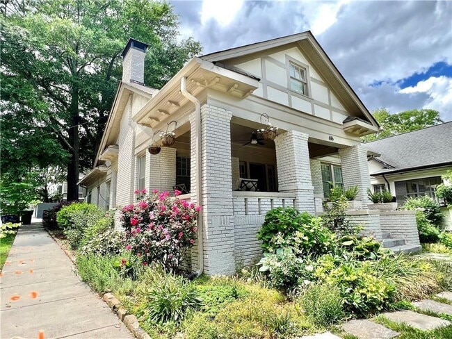 Photo - 616 Seminole Ave NE