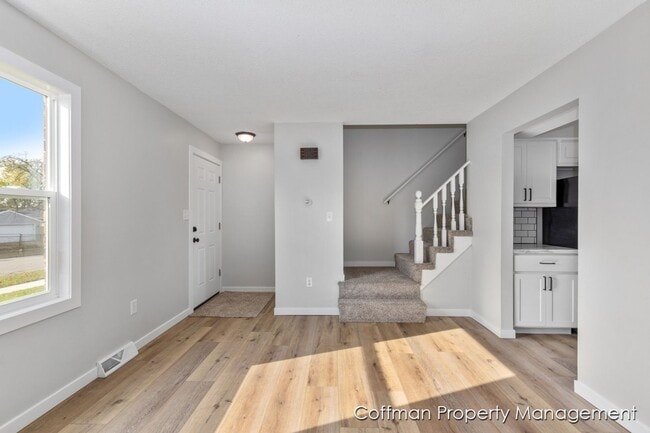 Photo - 2511-2513 Ridgefield Dr NE Unit 2513