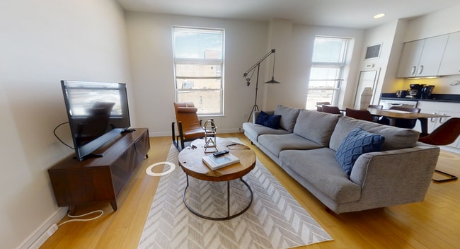 Photo - 609 Albany St