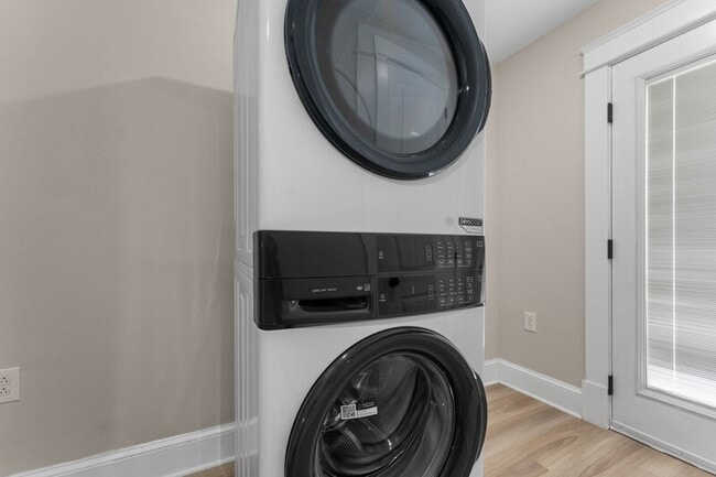 Photo - 703 Hamilton Ave