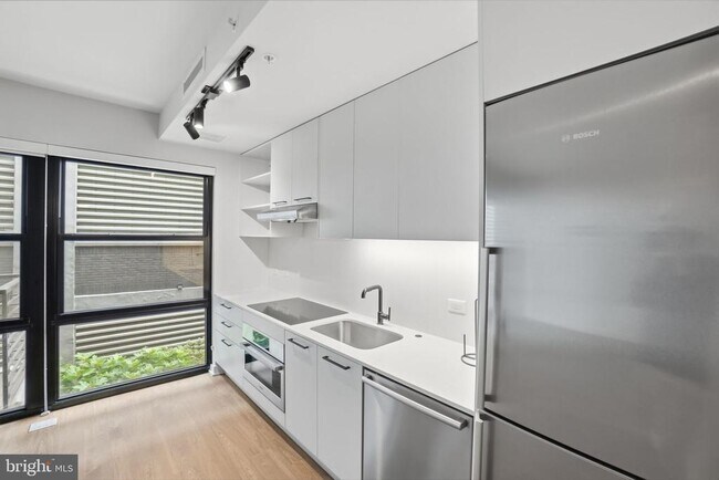 Photo - 1625 Eckington Pl NE Unit 413