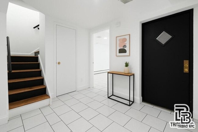Photo - 5 bedroom in Brooklyn NY 11207 Unit 1F