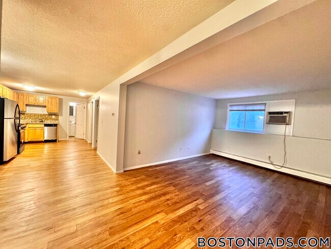 Photo - 715 N Main St Unidad 6