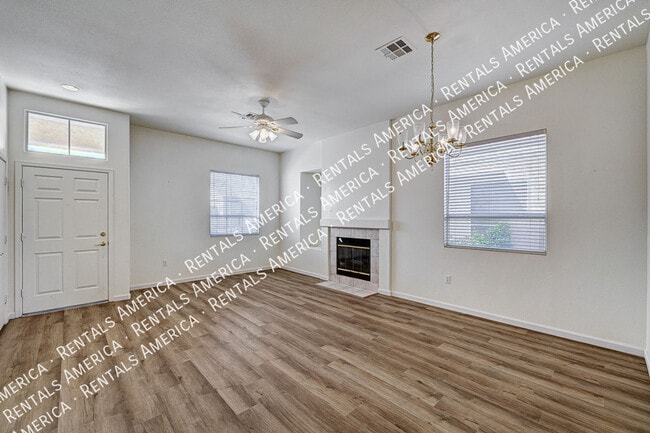 Photo - 3224 Bracknell St