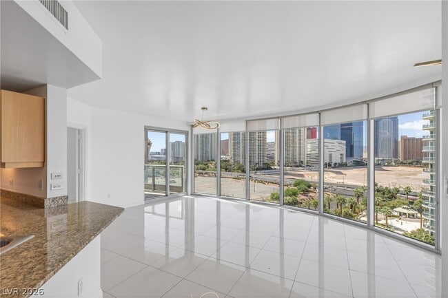 Building Photo - 322 Karen Ave Unit 1008