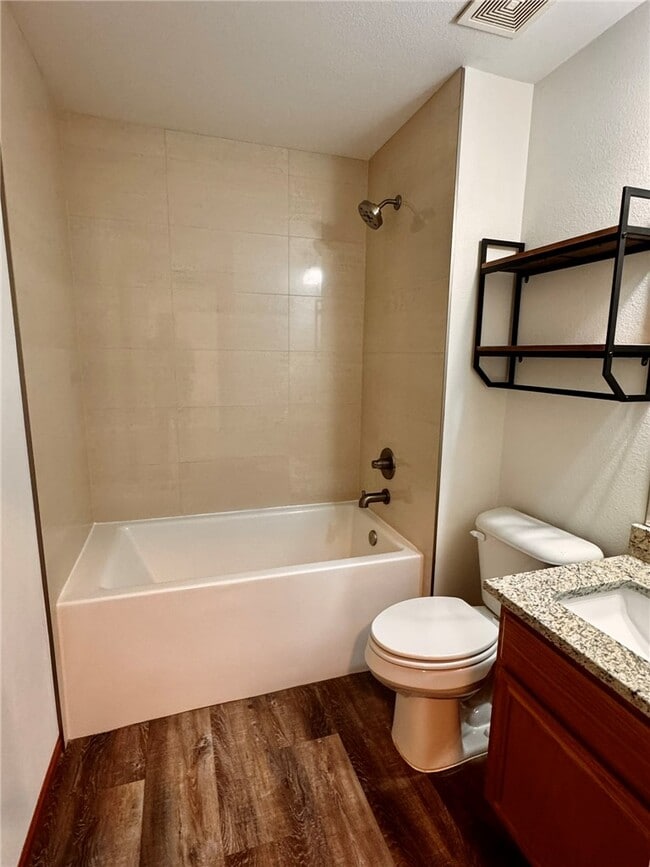 Photo - 19 Holly Dr