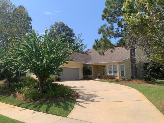 Building Photo - 30793 Pine Ct