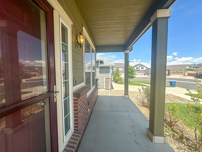 Photo - 4bd house in a heart of Dove Village!