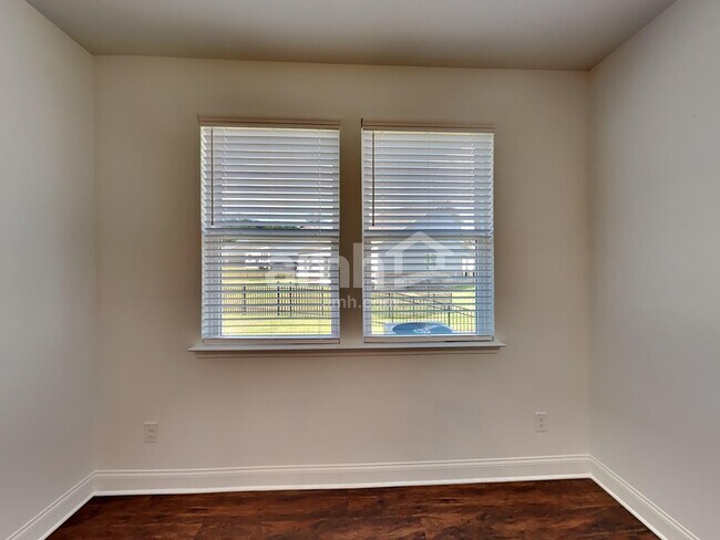 Photo - 4926 Pebble Bridge Wy