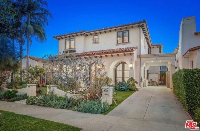 Building Photo - 331 Canon Dr