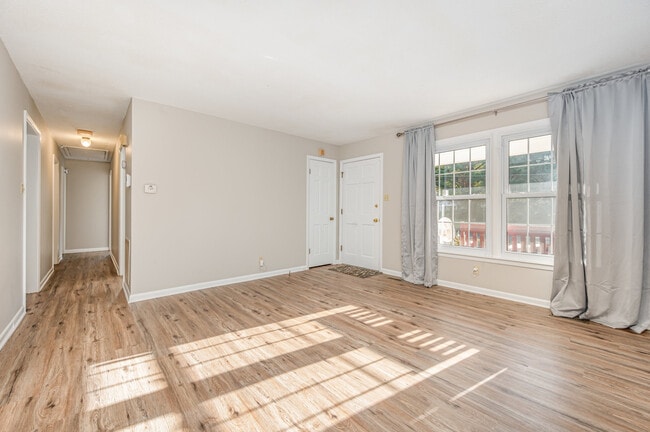 Photo - 1808 Majestic Dr