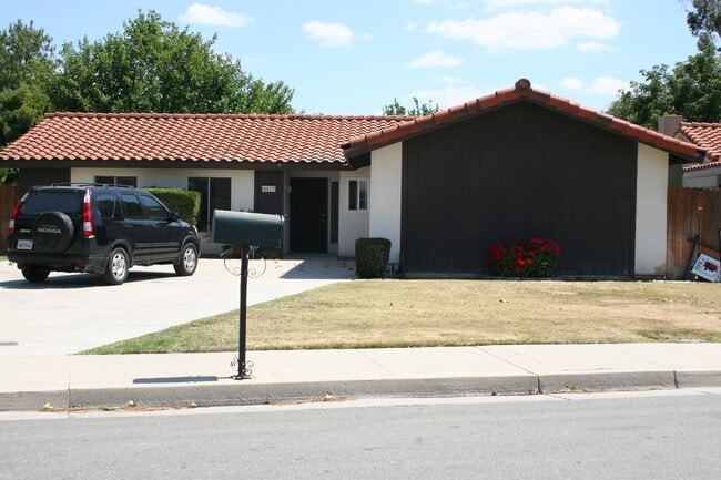 Building Photo - 4413 Foxboro Ave Rental