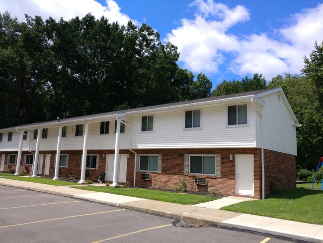 Bellair Apartments For Rent in Niles, OH | ForRent.com