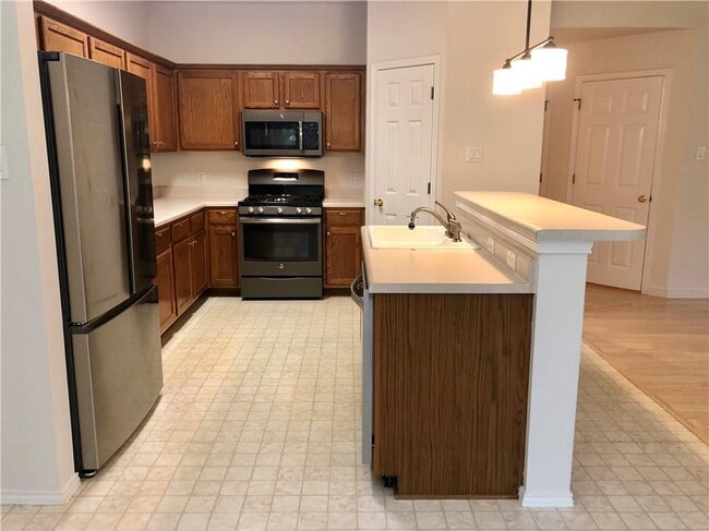 Photo - 1515 Lochaline Loop