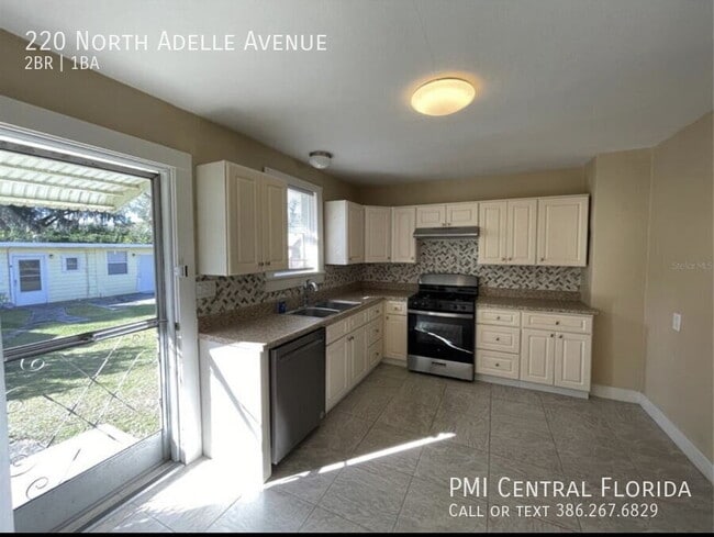 Photo - 220 N Adelle Ave