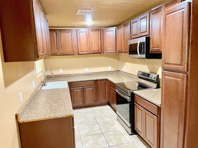 Photo - 8302 Coastway Ln