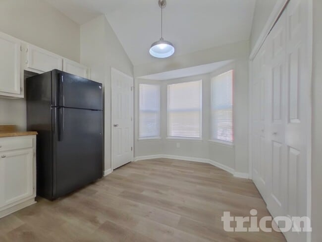 Photo - 136 Westport Dr