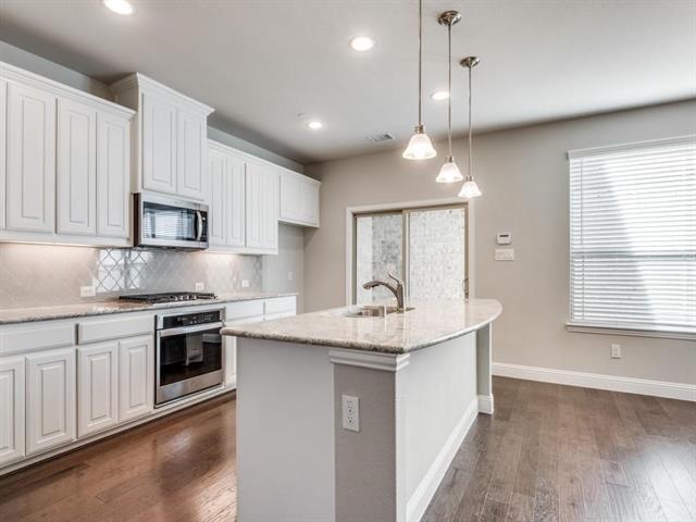 Photo - 409 Carnaby Ct