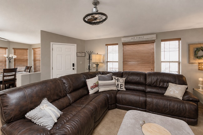 Photo - 78 N Ponderosa Cir