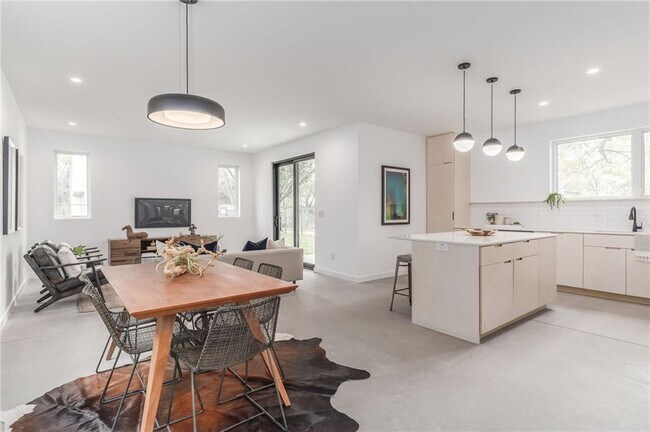 Photo - 921 Tillery St Unit B