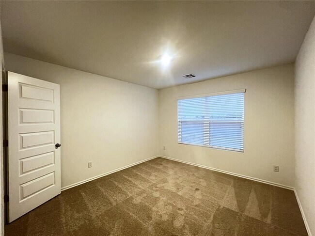 Photo - 620 SW 11th St