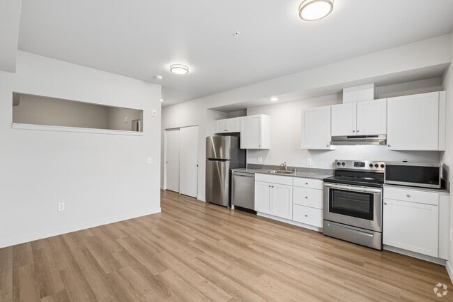 Studio - 528SF - Kitchen - Allegro Pointe