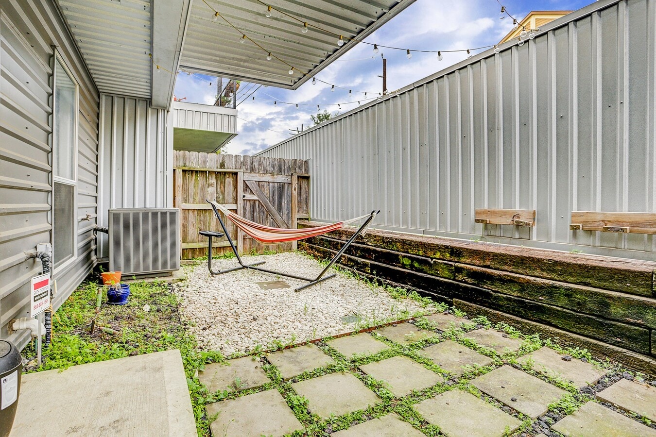 Photo - 359 Sydnor St