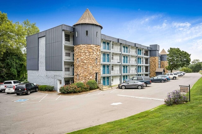 Oakstone Ridge
