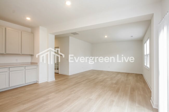 Photo - 3597 Copley Ct