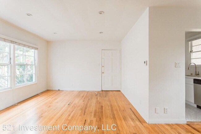 Photo - Hollister& 6th Street Apartments