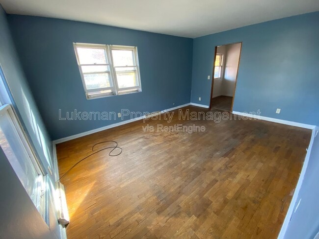 Photo - 529 Wheaton Ave Unit 4